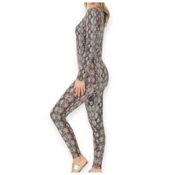 ZENANA SNAKESKIN PRINT BRUSHED MICROFIBER TOP & LEGGINGS SET - COLOR: Tan Brown - Picture 3 of 8